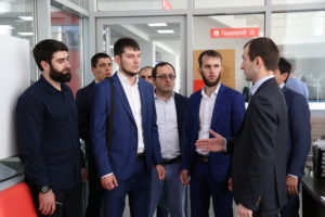 #Делегация из Чеченской Республики ознакомилась с опытом организации предоставления услуг в МФЦ Дагестана6