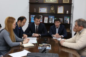 #Директор Республиканского МФЦ Осман Хасбулатов провел встречу с представителями ВУЗов и ССУЗов республики3