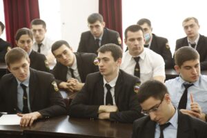 #Директор сети МФЦ Дагестана встретился со студентами Российской правовой академии.2