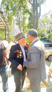 #МФЦ Дагестана поздравил ветерана ВОВ со 100-летним юбилеем.5